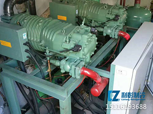 螺桿并聯(lián)機組(1)